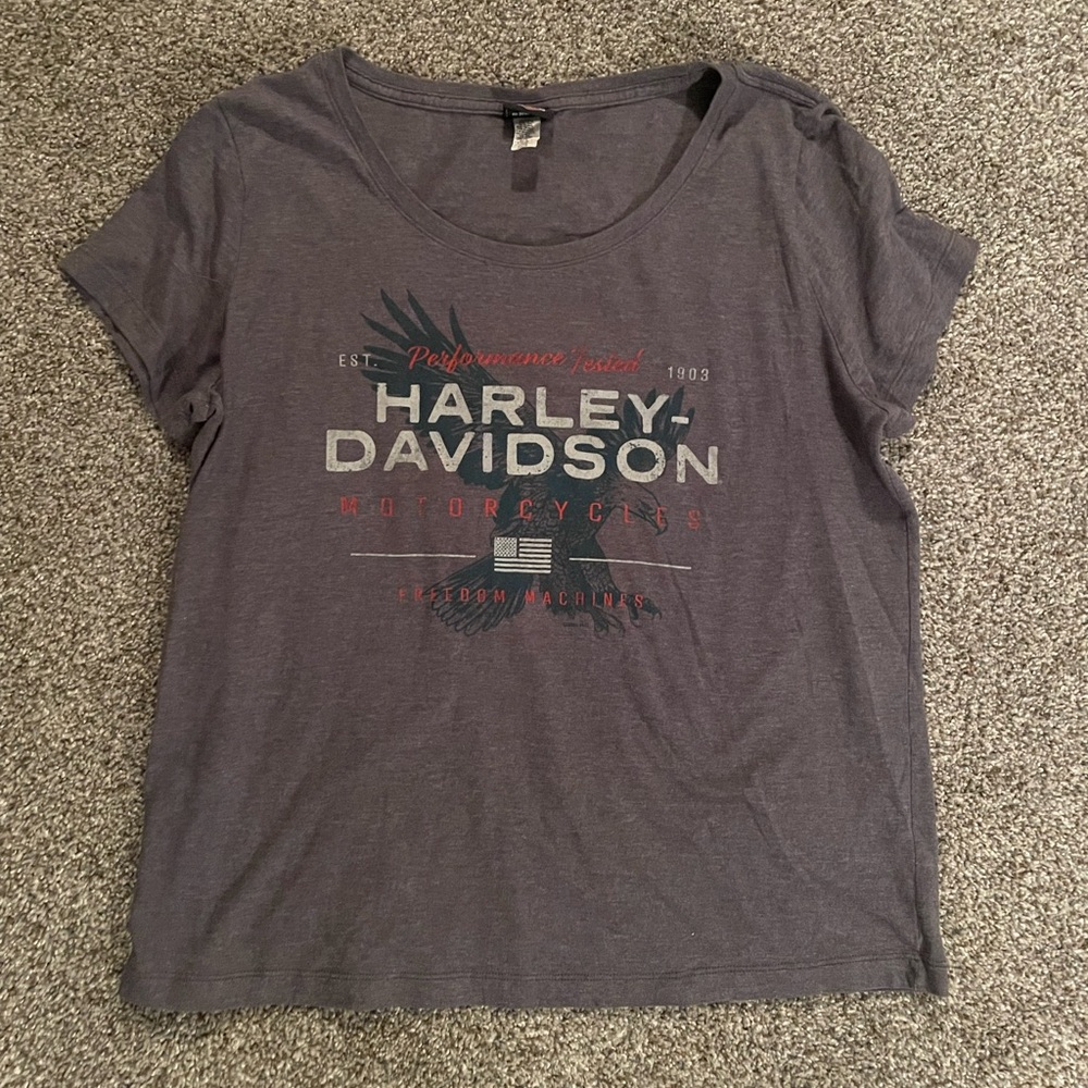 Women’s Harley-Davidson Orlando, FL Shirt Sleeve top. Eagle Graphic Classic logo